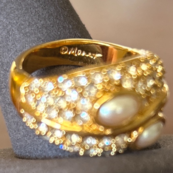 NWOT Monet Goldtone Pearl and Crystal Ring, Sz 6 - Picture 6 of 6